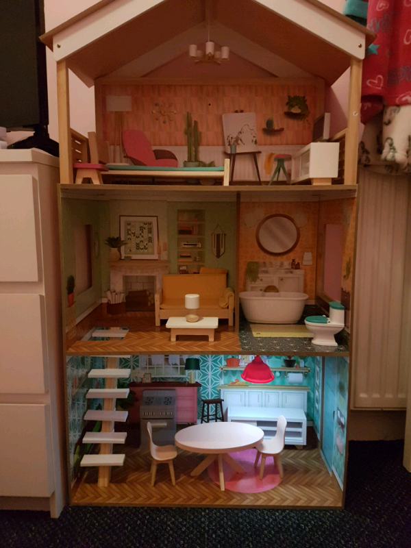 gumtree barbie house